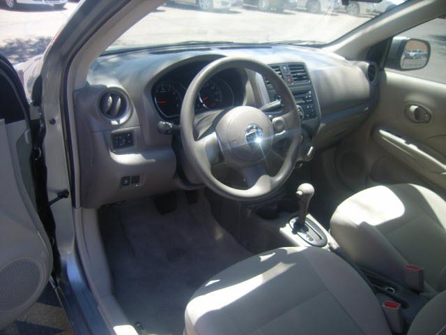 2012 Nissan Versa Unknown