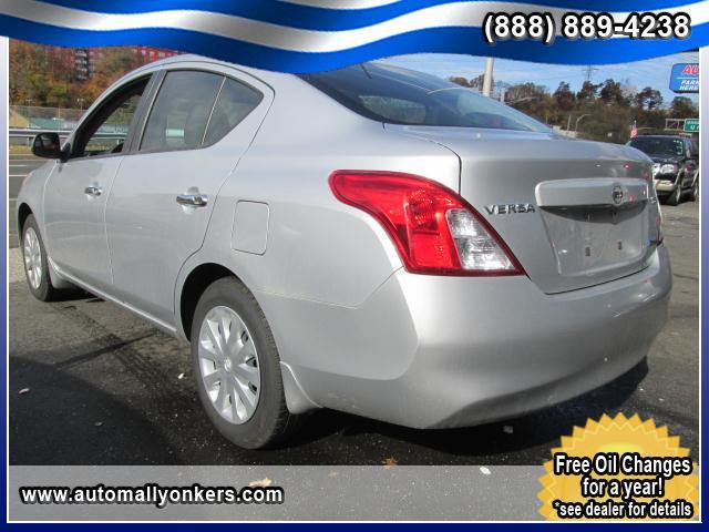 2012 Nissan Versa 73629