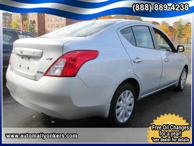 2012 Nissan Versa 73629
