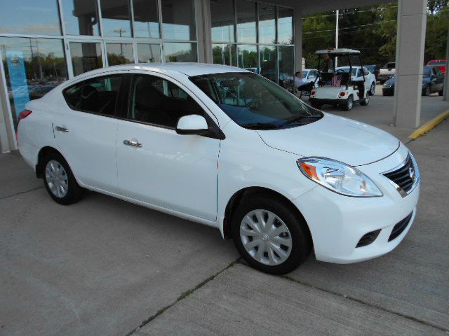 2012 Nissan Versa 1500 SLE Ext. Cab 2WD