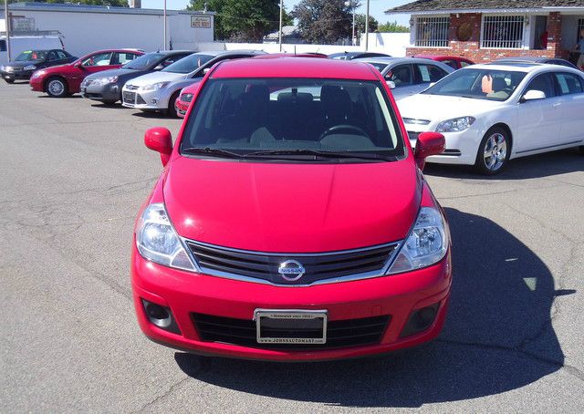 2012 Nissan Versa Carrera C4S