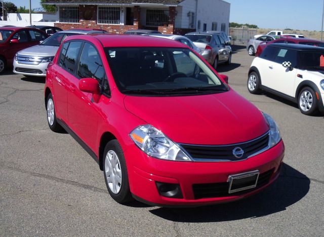 2012 Nissan Versa Carrera C4S