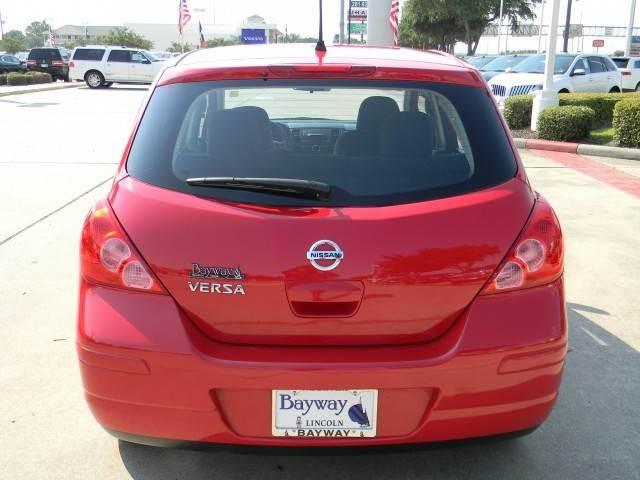 2012 Nissan Versa Power Wagon Big Horn