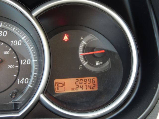 2012 Nissan Versa Carrera C4S