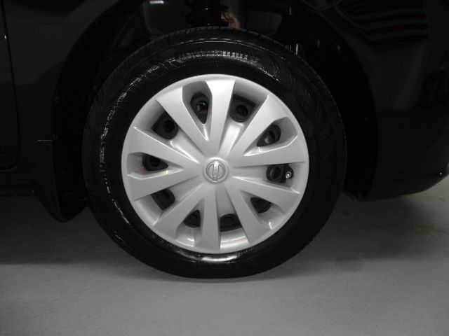 2012 Nissan Versa Track Edition 3.8