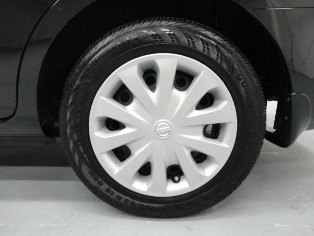 2012 Nissan Versa Track Edition 3.8