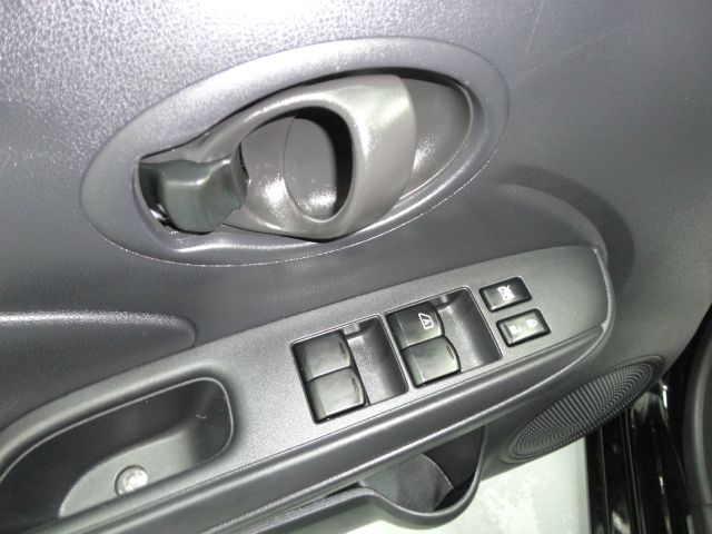 2012 Nissan Versa Track Edition 3.8