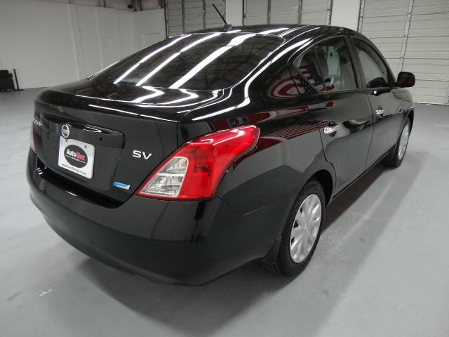 2012 Nissan Versa Track Edition 3.8