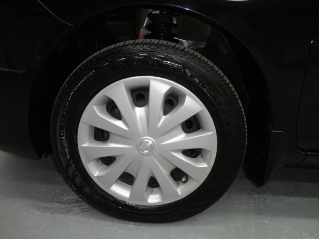 2012 Nissan Versa Track Edition 3.8