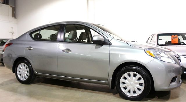 2012 Nissan Versa Track Edition 3.8