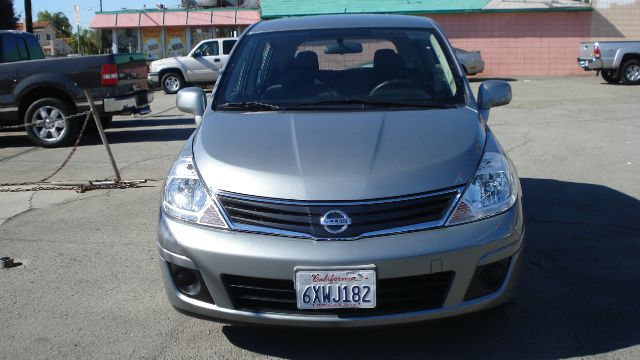 2012 Nissan Versa Carrera C4S
