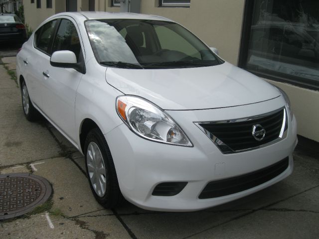 2012 Nissan Versa Track Edition 3.8