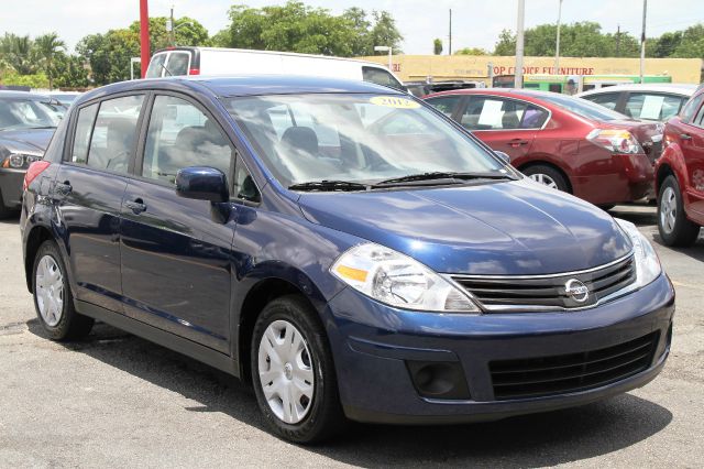 2012 Nissan Versa Carrera C4S