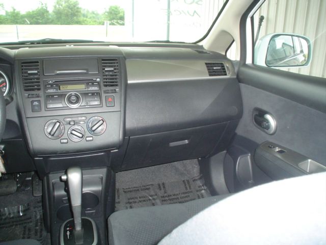 2012 Nissan Versa Carrera C4S