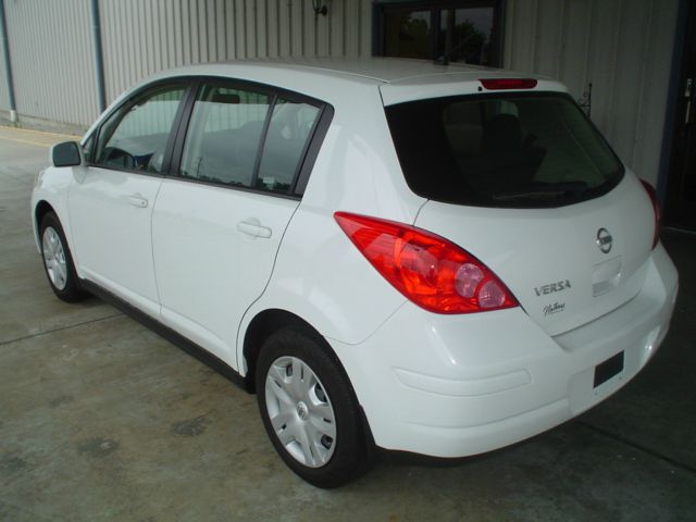 2012 Nissan Versa Carrera C4S