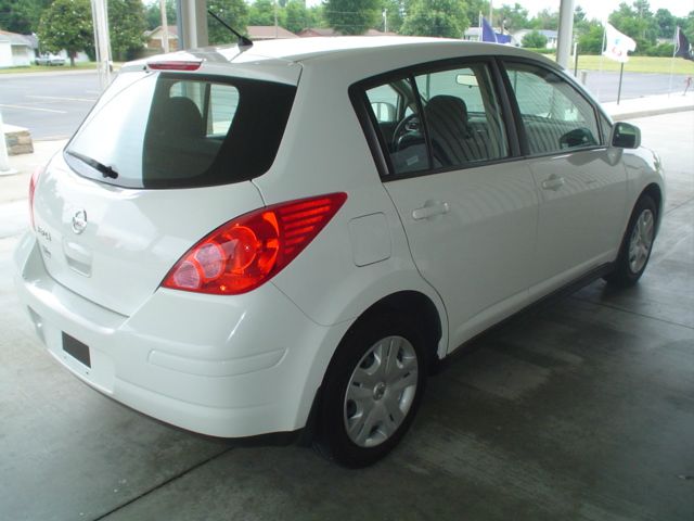 2012 Nissan Versa Carrera C4S