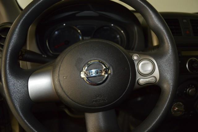 2012 Nissan Versa 4dr Sdn LE Auto (SE) Sedan