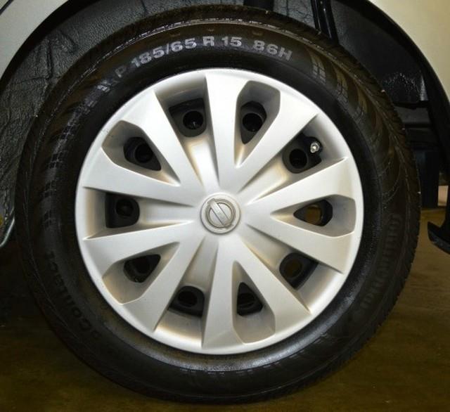 2012 Nissan Versa 4dr Sdn LE Auto (SE) Sedan