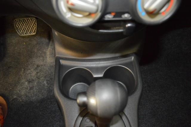 2012 Nissan Versa 4dr Sdn LE Auto (SE) Sedan