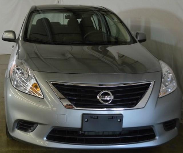 2012 Nissan Versa 4dr Sdn LE Auto (SE) Sedan