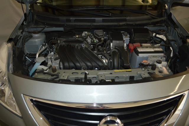 2012 Nissan Versa 4dr Sdn LE Auto (SE) Sedan