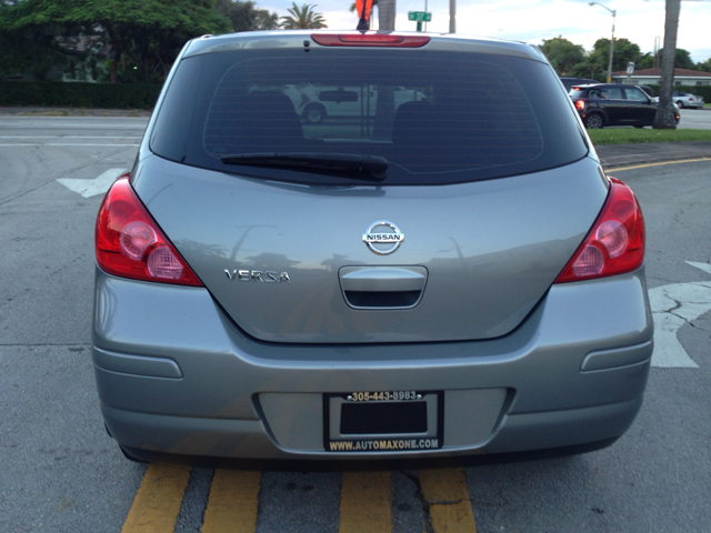 2012 Nissan Versa Carrera C4S