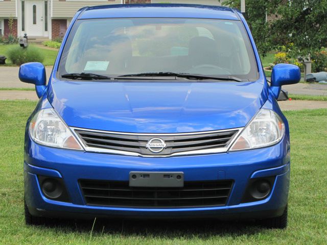 2012 Nissan Versa Carrera C4S