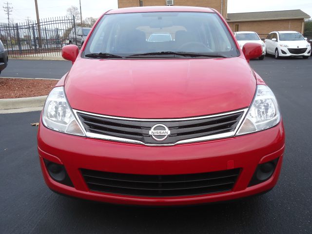 2012 Nissan Versa Carrera C4S
