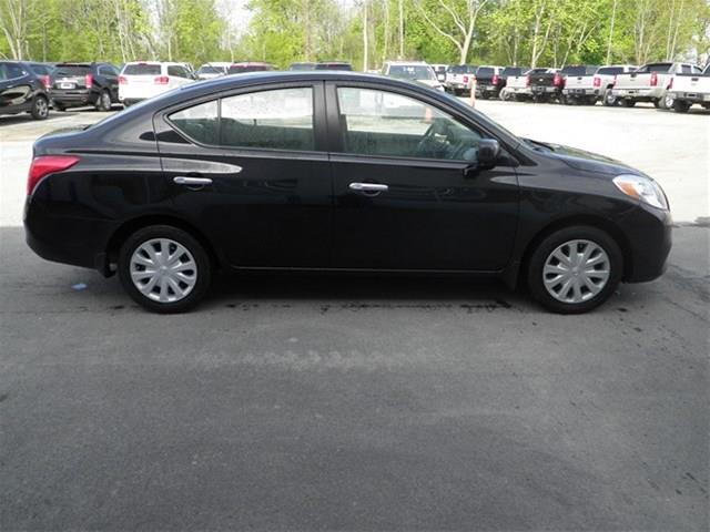 2012 Nissan Versa Unknown