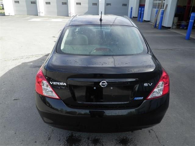 2012 Nissan Versa Unknown