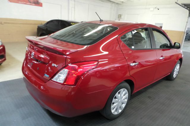 2013 Nissan Versa Track Edition 3.8