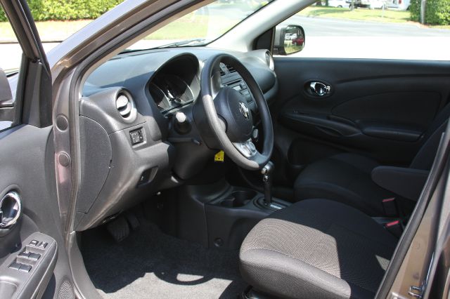 2013 Nissan Versa T6/ AWD
