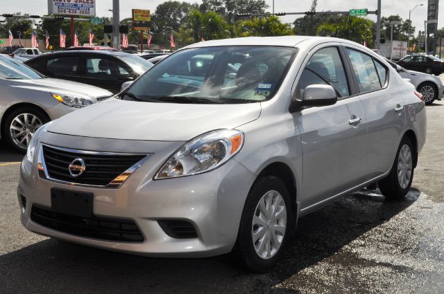 2013 Nissan Versa T6/ AWD