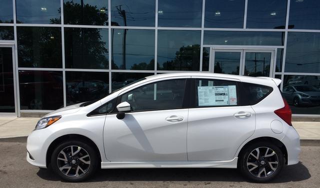 2015 Nissan Versa Note 330ci CAB