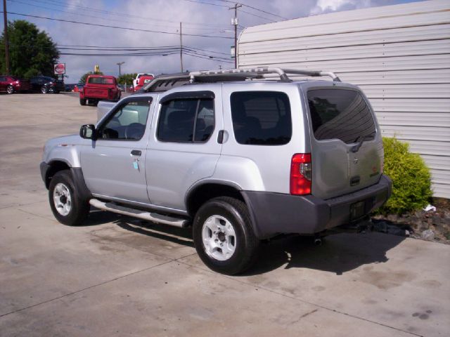2000 Nissan Xterra EX-L W/ DVD System