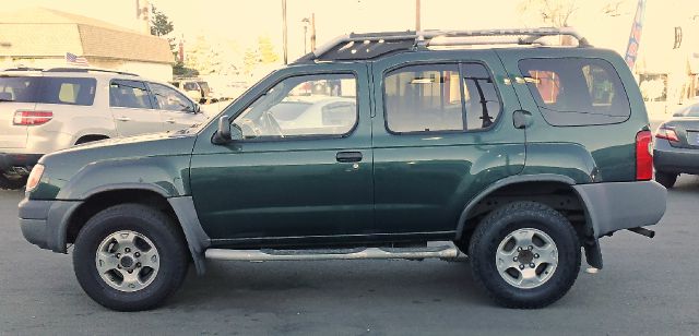 2000 Nissan Xterra EX-L W/ DVD System