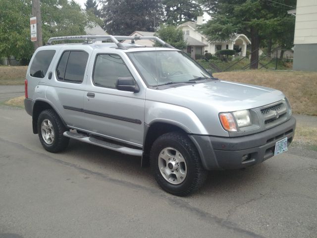 2000 Nissan Xterra EX-L W/ DVD System