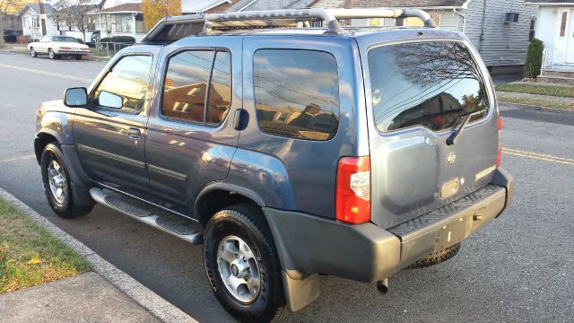 2000 Nissan Xterra EX-L W/ DVD System