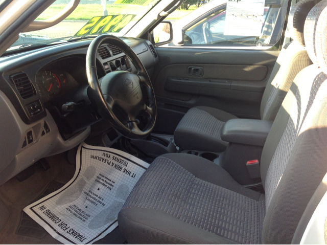 2000 Nissan Xterra EX-L W/ DVD System