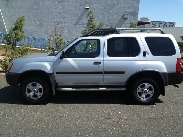 2000 Nissan Xterra EX-L W/ DVD System