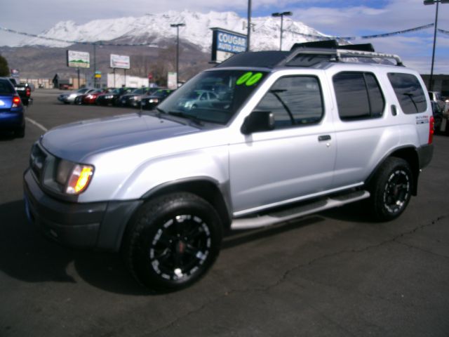 2000 Nissan Xterra EX-L W/ DVD System