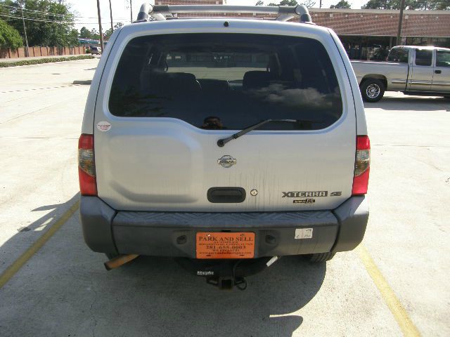 2000 Nissan Xterra EX-L W/ DVD System