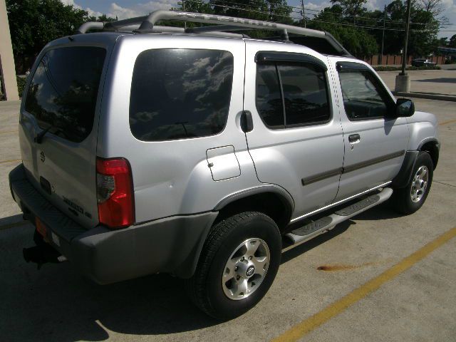 2000 Nissan Xterra EX-L W/ DVD System