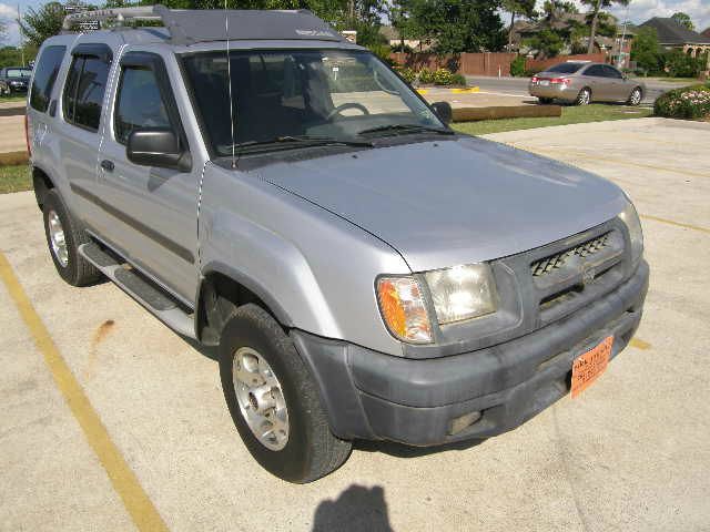 2000 Nissan Xterra EX-L W/ DVD System