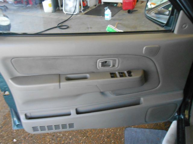 2000 Nissan Xterra Unknown