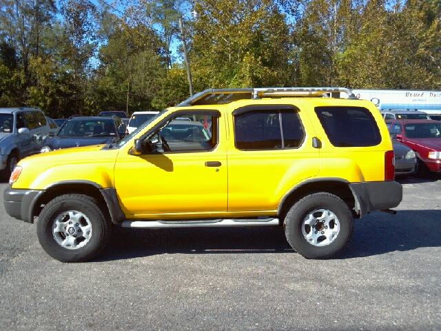 2000 Nissan Xterra LX V-6