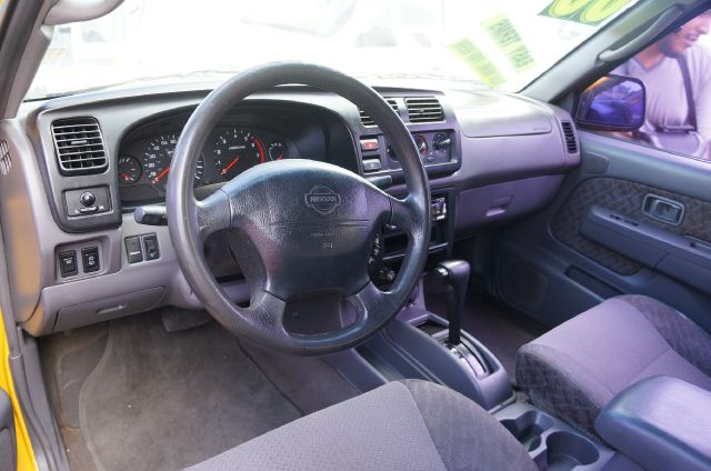 2000 Nissan Xterra LX V-6
