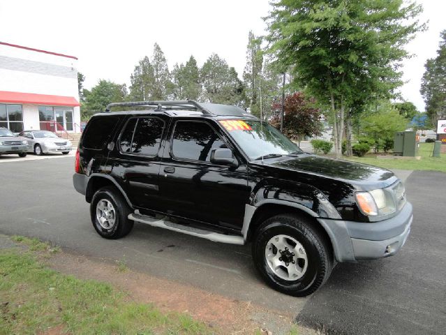 2000 Nissan Xterra EX-L W/ DVD System