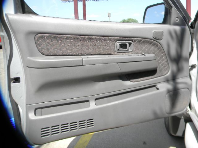 2001 Nissan Xterra EX-L W/navi