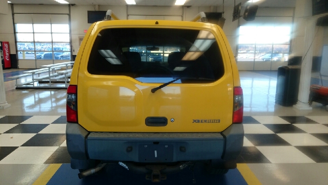 2001 Nissan Xterra AWD W/leatherroof (7pass)